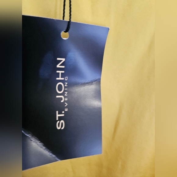 NWT St. John Yellow Women's Top - Picture 3 of 8